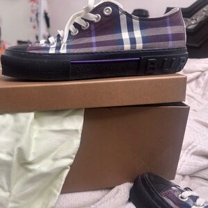 Burberry shoes